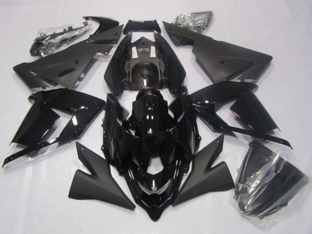2004-2005 Kawasaki ZX10R Motorcycle Fairing - Glossy Black Matte Black Canada Websites