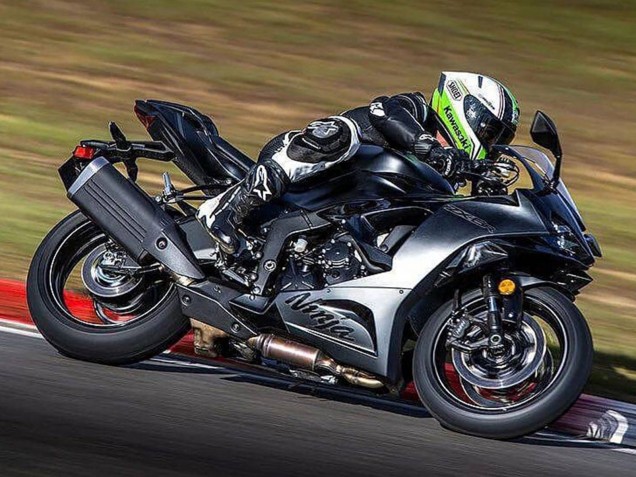 2023-2025 Kawasaki ZX6R Motorcycle Fairing - Matte Black Canada Websites