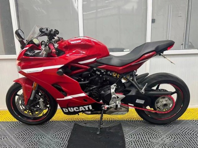 2017-2022 Ducati Supersport 939/939S Motorcycle Fairings - Red Black White Stripe Canada Websites