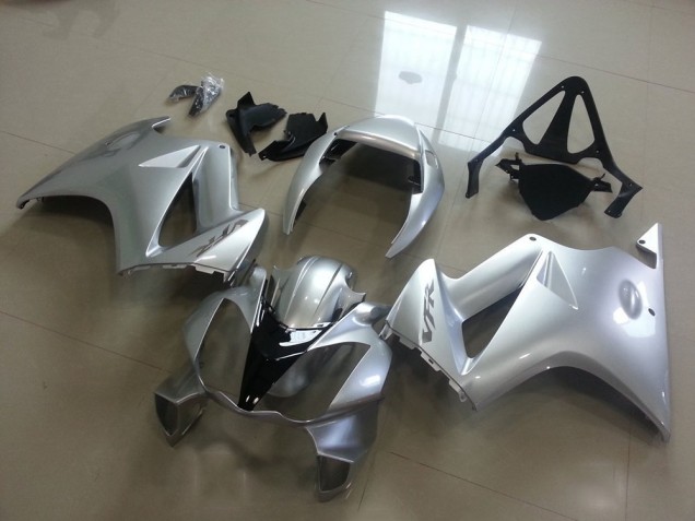Silver 2002-2013 VFR800 Motorcycle Fairings Silver 2002-2013 VFR800 Motorcycle Fairings